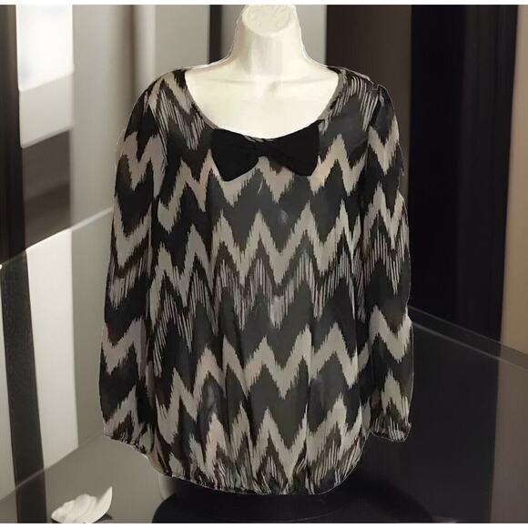 LAVISH MATERNITY Peasant Blouse L Chevron Stripe Bow Neck 3/4 Balloon Sleeve Top - Picture 1 of 8